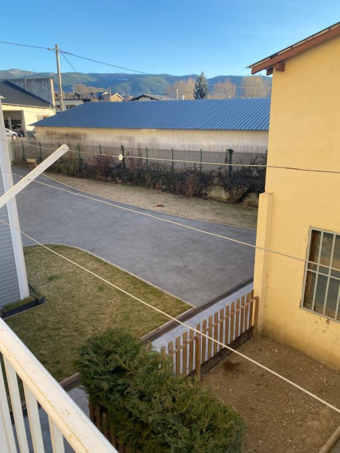 Chez Helene 3 Etoiles, Labellise Disabled Pmr,Pour 4 Personnes Chiens Bienvenus-Pet Friendly Lägenhet Bourg-Madame Exteriör bild